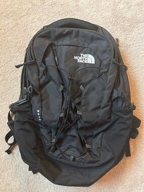 The North Face men’s black Borealis Backpack